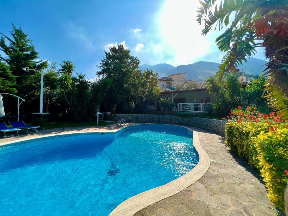 Villa Talia Carini Luaran gambar